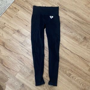 Black Women’s best like new booty contour leggings, size small
